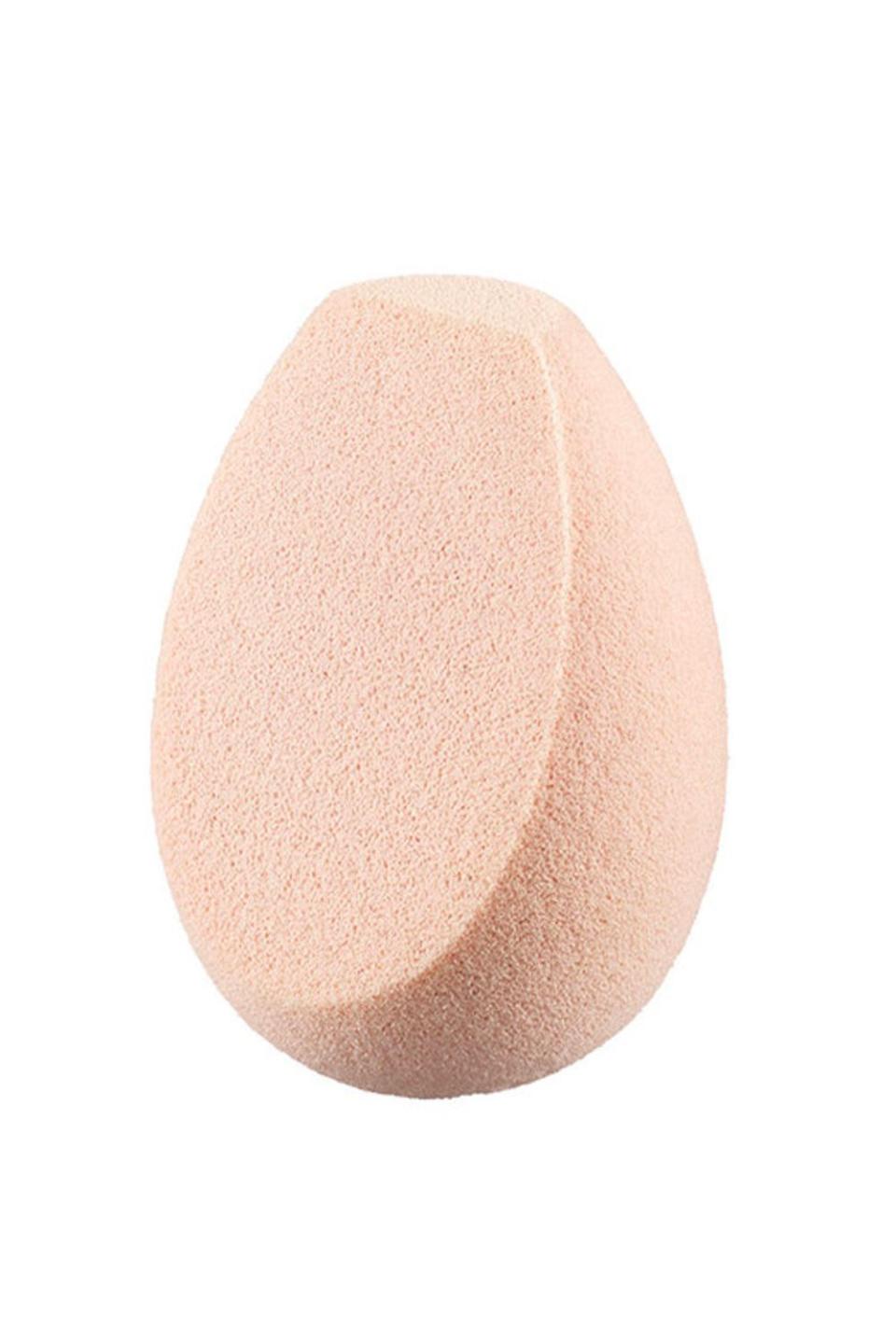 11) Fenty Beauty by Rihanna Precision Makeup Sponge 100