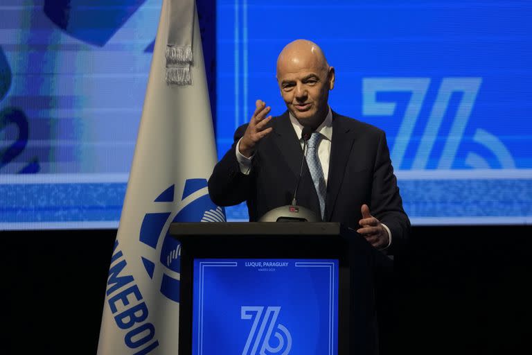 Gianni Infantino puede darle a la Argentina dos mundiales, el Sub 20 de este año y el de 2030