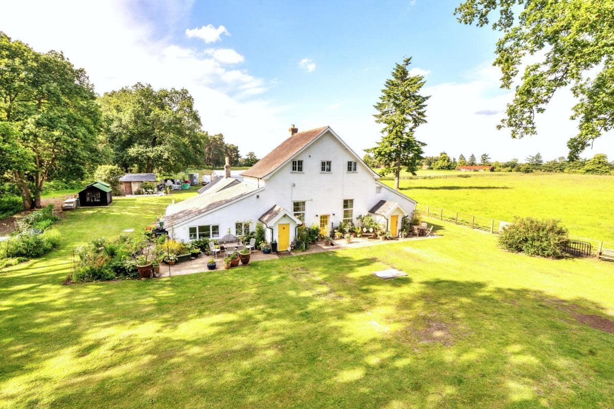 Laundry Cottage in West Wretham is for sale at a guide price of £675,000 <i>(Image: NicheCom)</i>