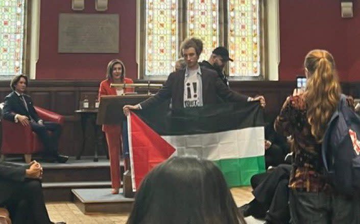 Protesters interrupting Nancy Pelosi's speech at the Oxford Union