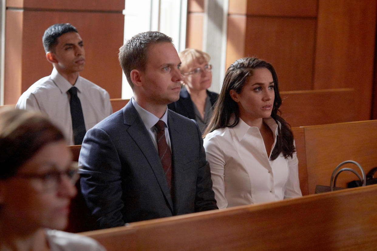 Patrick J. Adams and Meghan Markle star in a sixth season episode of 