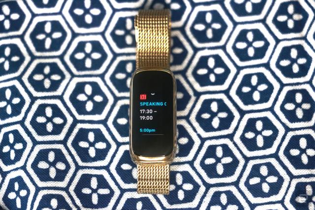 Fitbit Luxe embodies whole mind & body in a sleek new design