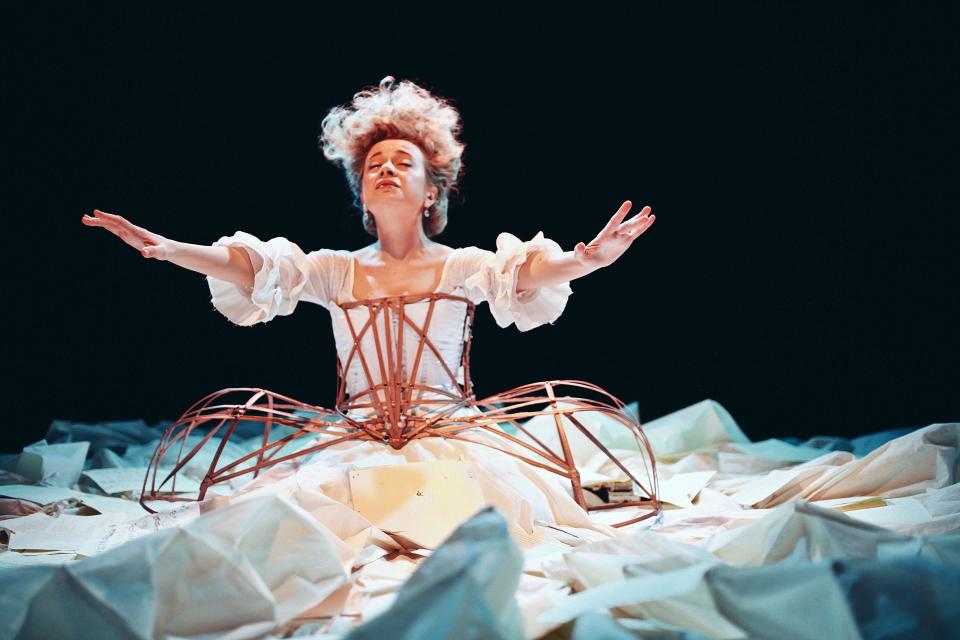 Sylvia Milo's one-woman show "The Other Mozart" tells the true, forgotten story of Maria Anna "Nannerl" Mozart, the sister of Amadeus, a prodigy, virtuoso and composer, who performed throughout Europe with her brother to equal acclaim but whose work and story faded away, lost to history.