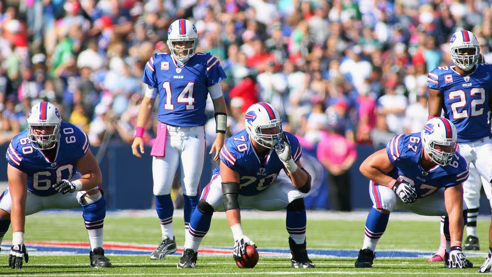 Fitzpatrick prepares to take the snap during the Buffalo Bills' game against the Philadelphia Eagles on October 9, 2011. - Rick Stewart/Getty Images