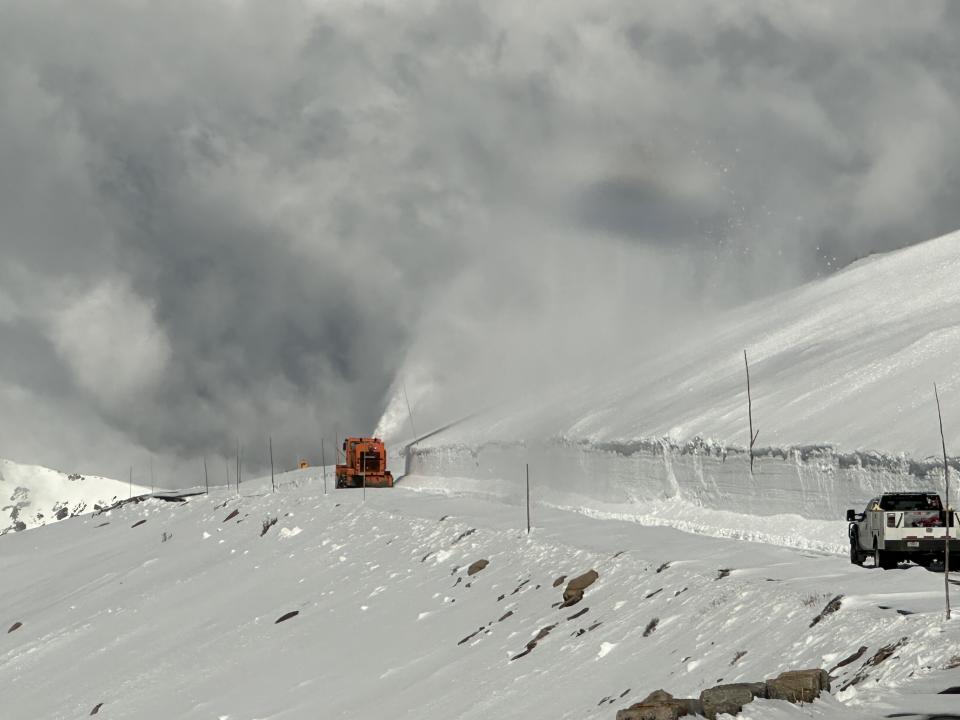 Park snowplow operations in RMNP March 15 2024