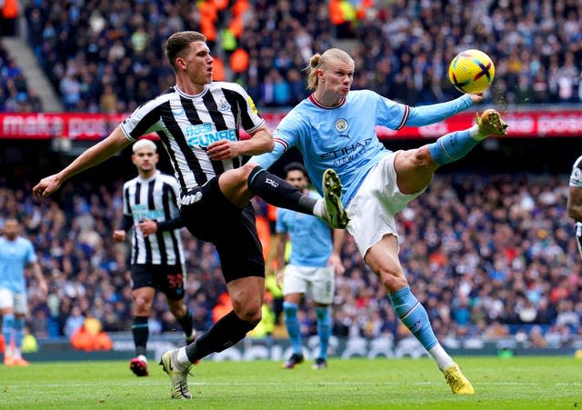 Phil Foden and Bernardo Silva struck as Manchester City maintained their pursuit of Premier League leaders Arsenal with a hard-fought 2-0 win over Newcastle 