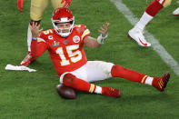 MIAMI, FLORIDA - FEBRUARY 02: Patrick Mahomes #15 of the Kansas City Chiefs reacts against the San Francisco 49ers during the third quarter in Super Bowl LIV at Hard Rock Stadium on February 02, 2020 in Miami, Florida. (Photo by Elsa/Getty Images)