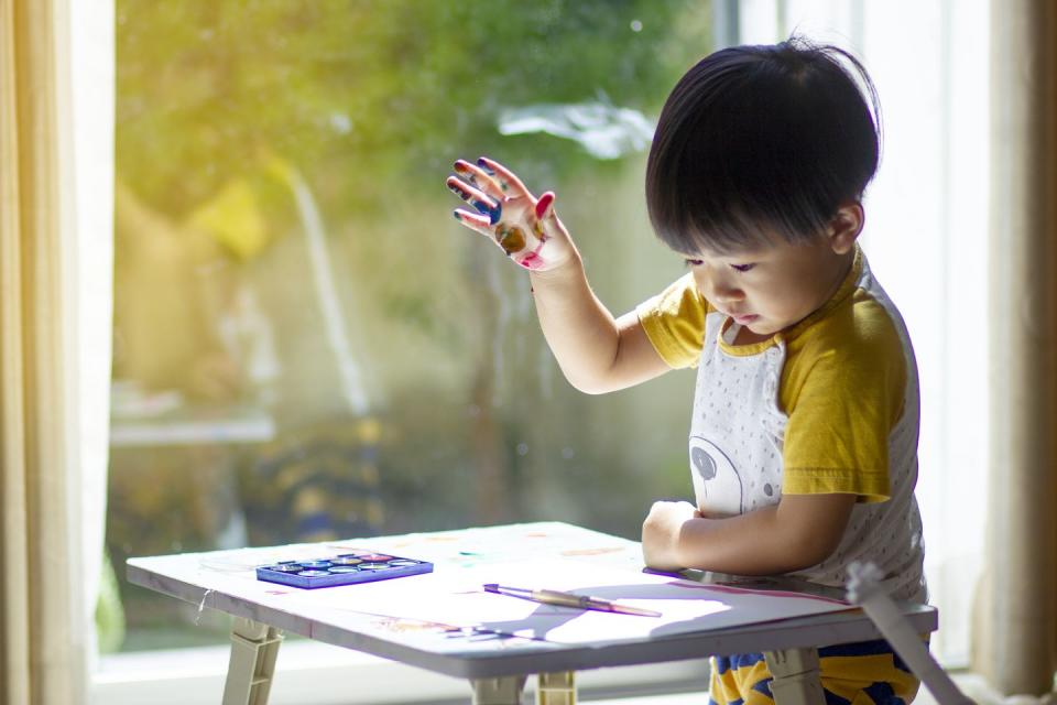 summer activities kid painting