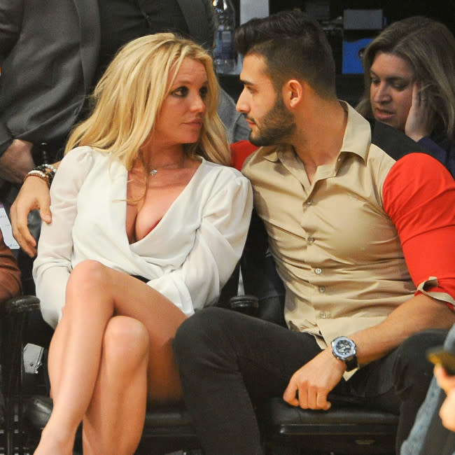 Britney Spears y Sam Asghari credit:Bang Showbiz