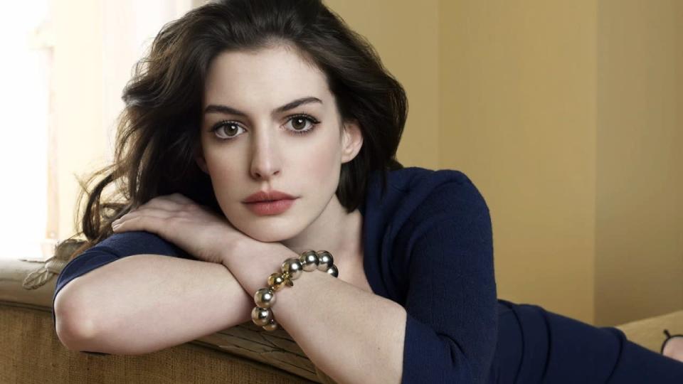 Anne Hathaway s’est forcée au régime basses-calories pour préparer son rôle dans les Misérables. La base de constitution ? 300 calories. 