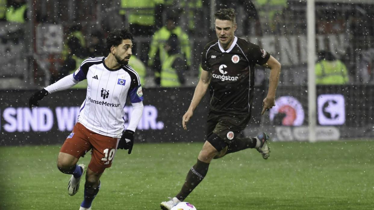 Slapstick und vier Tore: St. Pauli und HSV mit wildem Derby