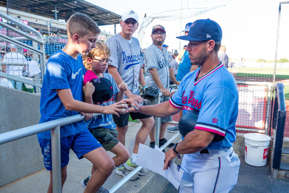 Kevin Mandel will return for a third season leading the Blue Wahoos as manager.