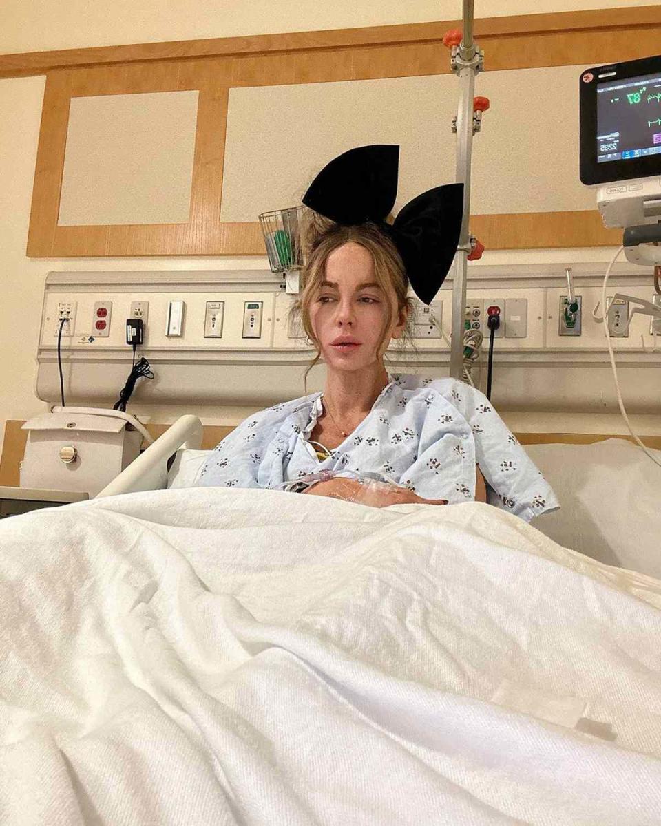 <p>Instagram</p> Kate Beckinsale in the hospital