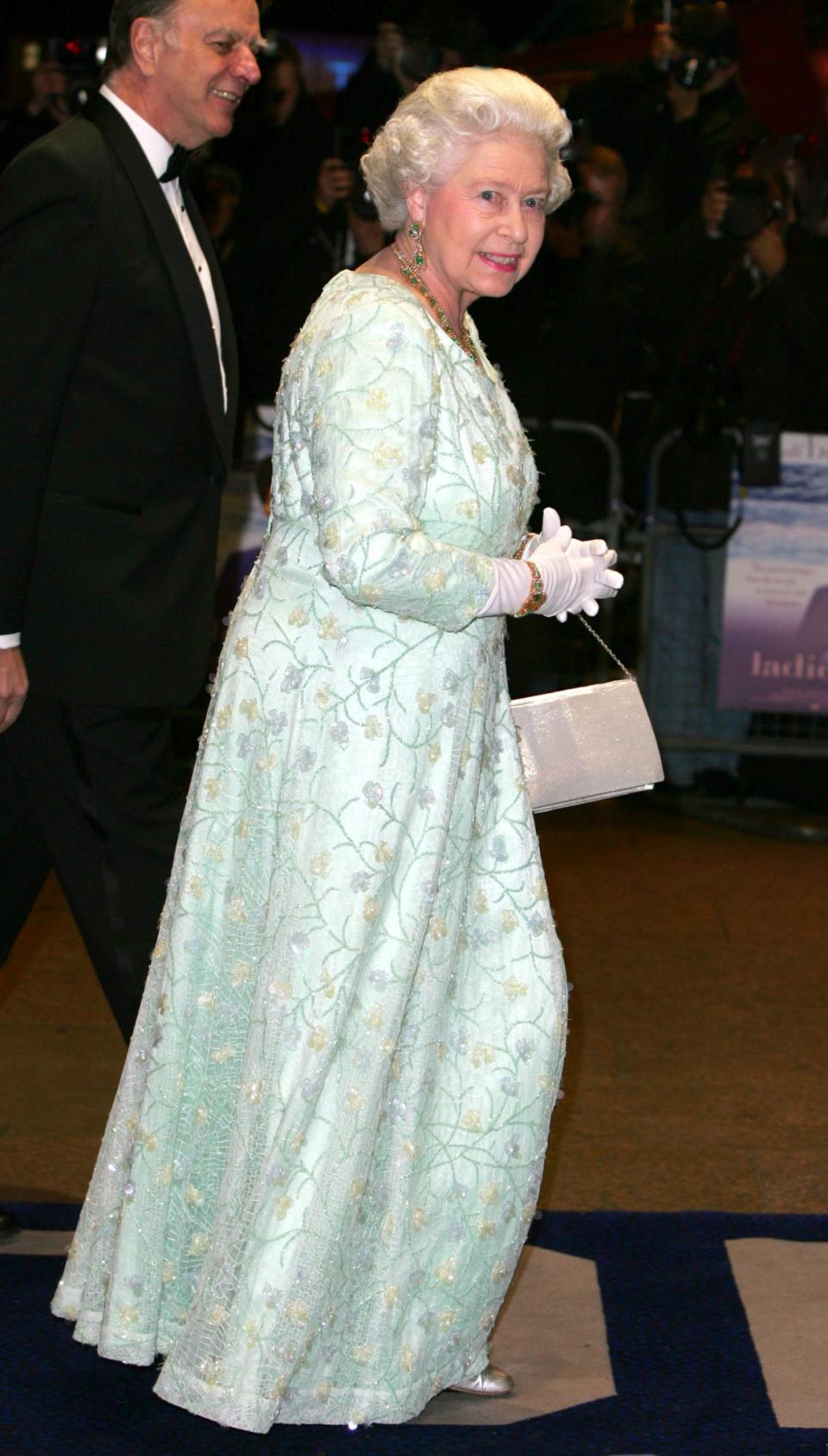 <p>We love this embellished green gown. YES QUEEN. [Photo: Getty] </p>