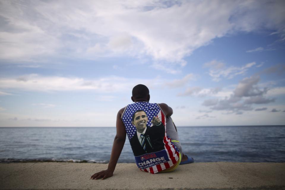 A Cuban fan of President Obama sits near the U.S. Embassy in Havana, August 14, 2015. (Photo: Alexandre Meneghini/Reuters)