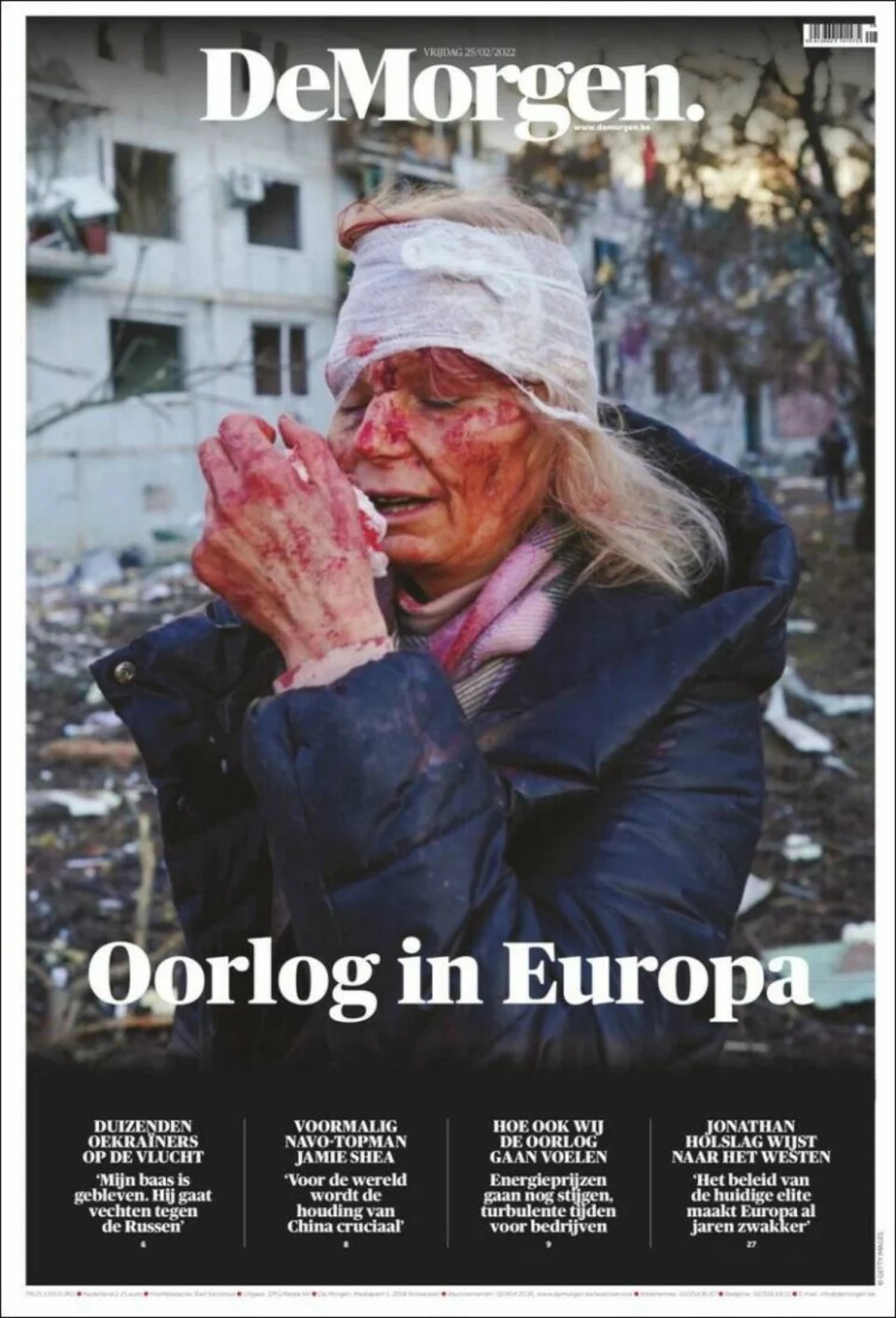 <p>Wolfgang Schwan también es el autor de esta otra fotografía protagonizada por la misma víctima. El diario belga DeMorgen. la publicó a toda página junto a la frase "Guerra en Europa". "Járkov es la segunda ciudad más grande del país, pero se dice que los rusos ya entran en las zonas más próximas", explicó a la BBC una mexicana que lleva siete años viviendo en Ucrania. (Foto: <a href="https://www.demorgen.be/?referrer=https%3A%2F%2Fwww.google.com%2F" rel="nofollow noopener" target="_blank" data-ylk="slk:DeMorgen." class="link ">DeMorgen.</a>)</p> 