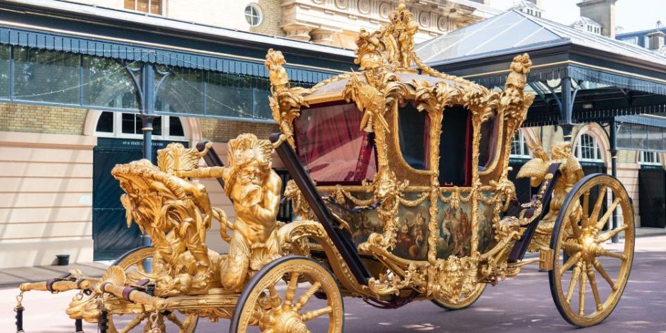 gold state coach to be used for platinum jubilee celebrations