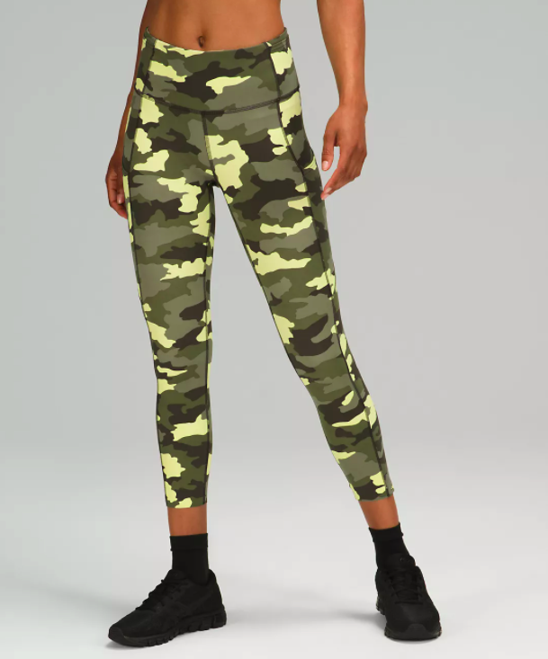 Loralette Goes to Wyoming: Plus Size Camo Pants and Black Tank