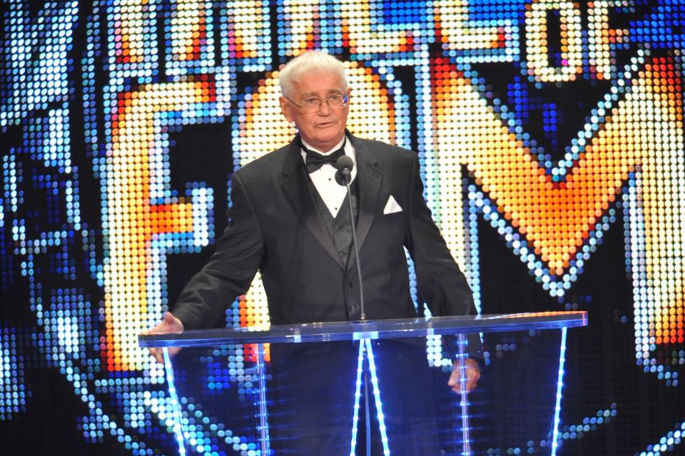 Bob Armstrong speaks at his WWE Hall of Fame induction ceremony.