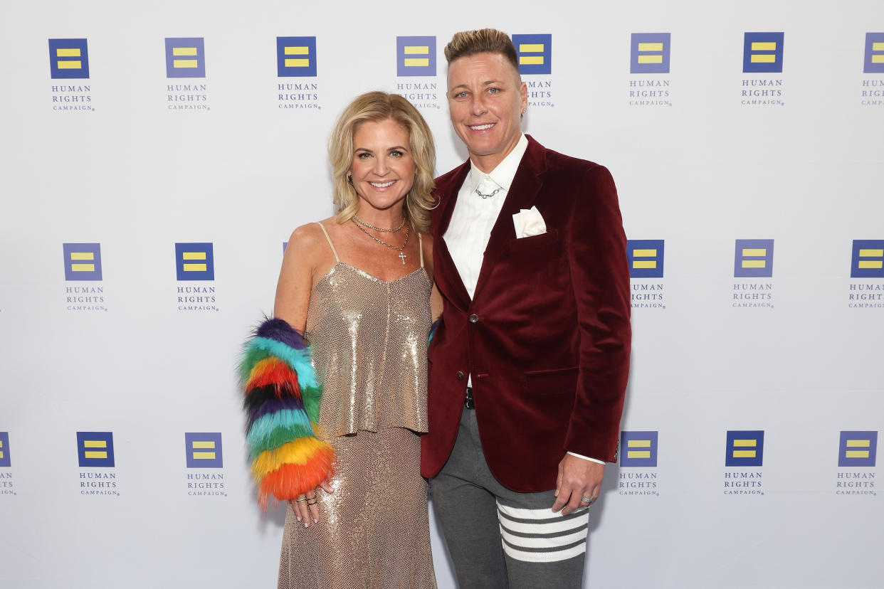 LOS ANGELES, CALIFORNIA - MARCH 12: Glennon Doyle and Abby Wambach attend the 2022 Human Rights Campaign Los Angeles Dinner Gala at JW Marriott Los Angeles L.A. LIVE on March 12, 2022 in Los Angeles, California. (Photo by Taylor Hill/FilmMagic)