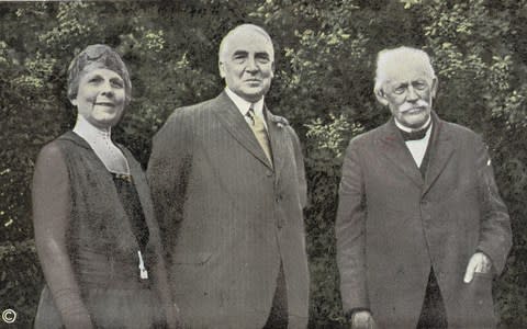 Warren G. Harding (1865 - 1923) surrounded by his wife Florence Harding and father Dr. Gerorge T. Harding - Credit: Getty