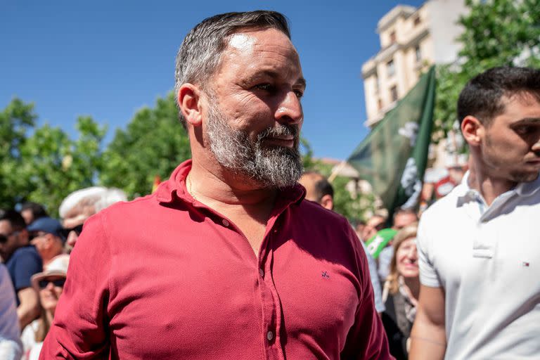 El líder de Vox, Santiago Abascal, en la Plaza de Chamberí, en Madrid.  (A. Pérez Meca - Europa Press)