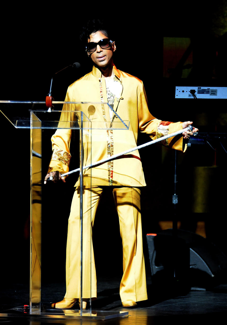 NEW YORK - JUNE 08:  Prince attends the Apollo Theater's 75th Anniversary Gala at The Apollo Theater on June 8, 2009 in New York City.  (Photo by George Napolitano/FilmMagic)