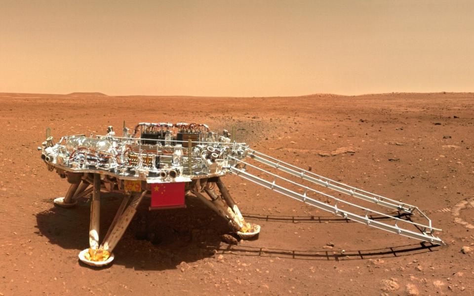 The lander of the Tianwen-1 mission captured on the surface of Mars - CNSA