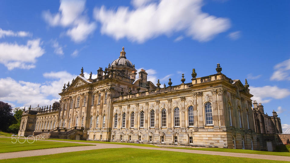 霍華德城堡 (Photo by James Dolan, License: CC BY 3.0, Wikimedia Commons提供, 圖片來源500px.com/photo/165212083/Castle-Howard-UK-by-James-Dolan)