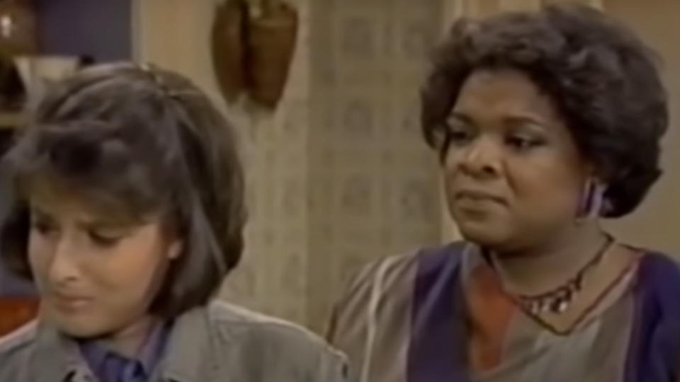 Nell Carter speaking to another character in Gimme A Break