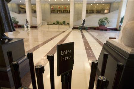 The U.S. Capitol Visitors Center remains empty of tourists in Washington, October 9, 2013. REUTERS/Jason Reed