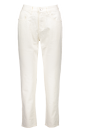 <p>White fitted jeans</p><p><a class="link " href="https://go.redirectingat.com?id=127X1599956&url=https%3A%2F%2Fwww.nastygal.com%2Fgb%2Fwhats-new&sref=http%3A%2F%2Fwww.cosmopolitan.com%2Fuk%2Ffashion%2Fstyle%2Fg28097685%2Femily-ratajkowski-nasty-gal%2F" rel="nofollow noopener" target="_blank" data-ylk="slk:Shop now;elm:context_link;itc:0;sec:content-canvas">Shop now</a></p>