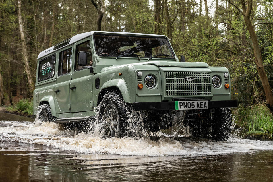 Bedeo Land Rover Defender EV lead