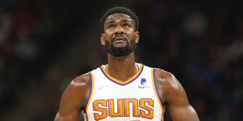 Deandre Ayton looks up during a game.