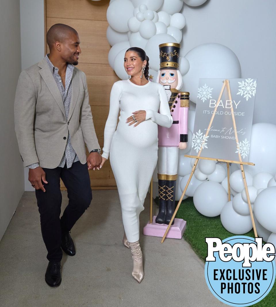 Nicole Williams' Christmas-Themed Baby Shower