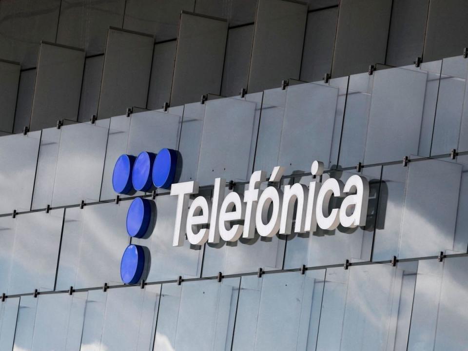 El mercado castiga la OPA de Telefónica por el 100% de su filial alemana. A la cola del selectivo