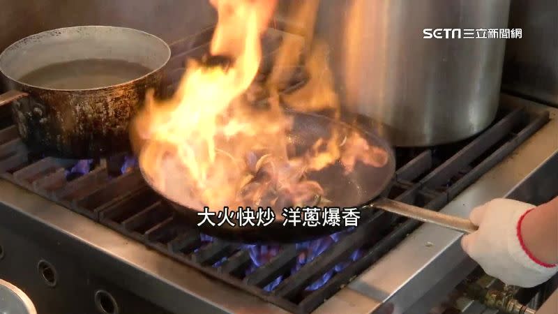 大火快炒淡菜。