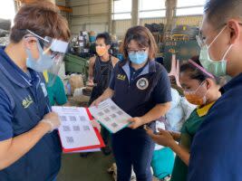 高雄移民署宣導防疫。（圖／移民署提供）