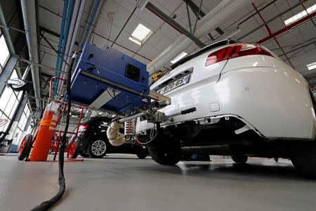 A portable emissions measurement system (PEMS) is pictured on a Peugeot 308 car in Carrieres-sous-Poissy, near Paris, France, March 21, 2016, during emissions tests by French carmaker PSA Peugeot Citroen. REUTERS/Benoit Tessier