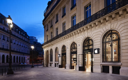 Tech wonderland: These are 12 of the most beautiful Apple stores