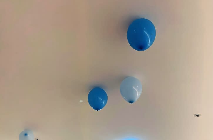 ▼李國毅曬出藍色氣球飛起的照片。（圖／翻攝自李國毅臉書）