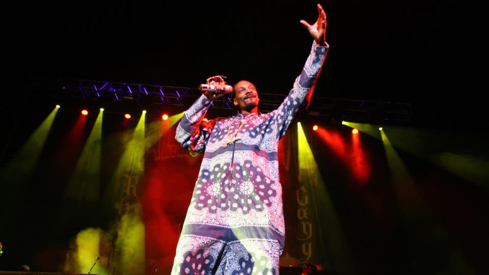 Snoop Dogg during Snoop Dogg in Concert at The Sydney Entertainment Centre - April 8, 2006 at Entertainment Centre in Sydney, NSW, Australia. (Photo by Dani Abramowicz/FilmMagic) - Dani Abramowicz/FilmMagic/Getty Images