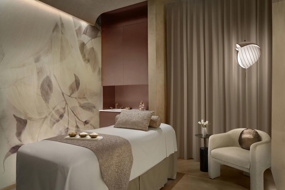 The treatment room in St. Regis Spa (Photo: St. Regis Spa)