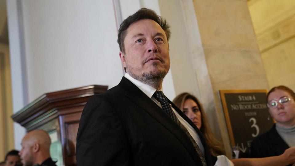 PHOTO: SpaceX, Twitter and Tesla CEO Elon Musk, arrives for a US Senate bipartisan Artificial Intelligence (AI) Insight Forum at the U.S. Capitol, Sept. 13, 2023, in Washington. (Stefani Reynolds/AFP via Getty Images, FILE)