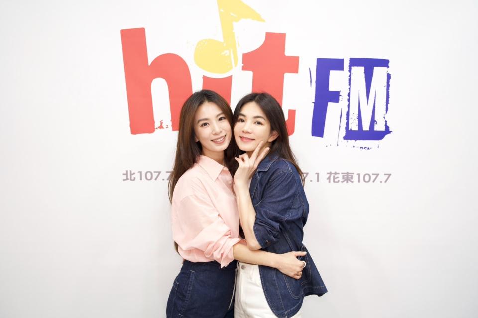 <strong>Ella陳嘉樺（右）與Hebe田馥甄姊妹情深，成為彼此的支柱。（圖／Hit Fm聯播網提供）</strong>