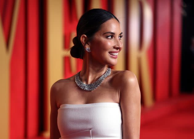 X-Men Fame Olivia Munn Opens Up About Breast Cancer Diagnosis; Here Are The  Symptoms To Look Out For