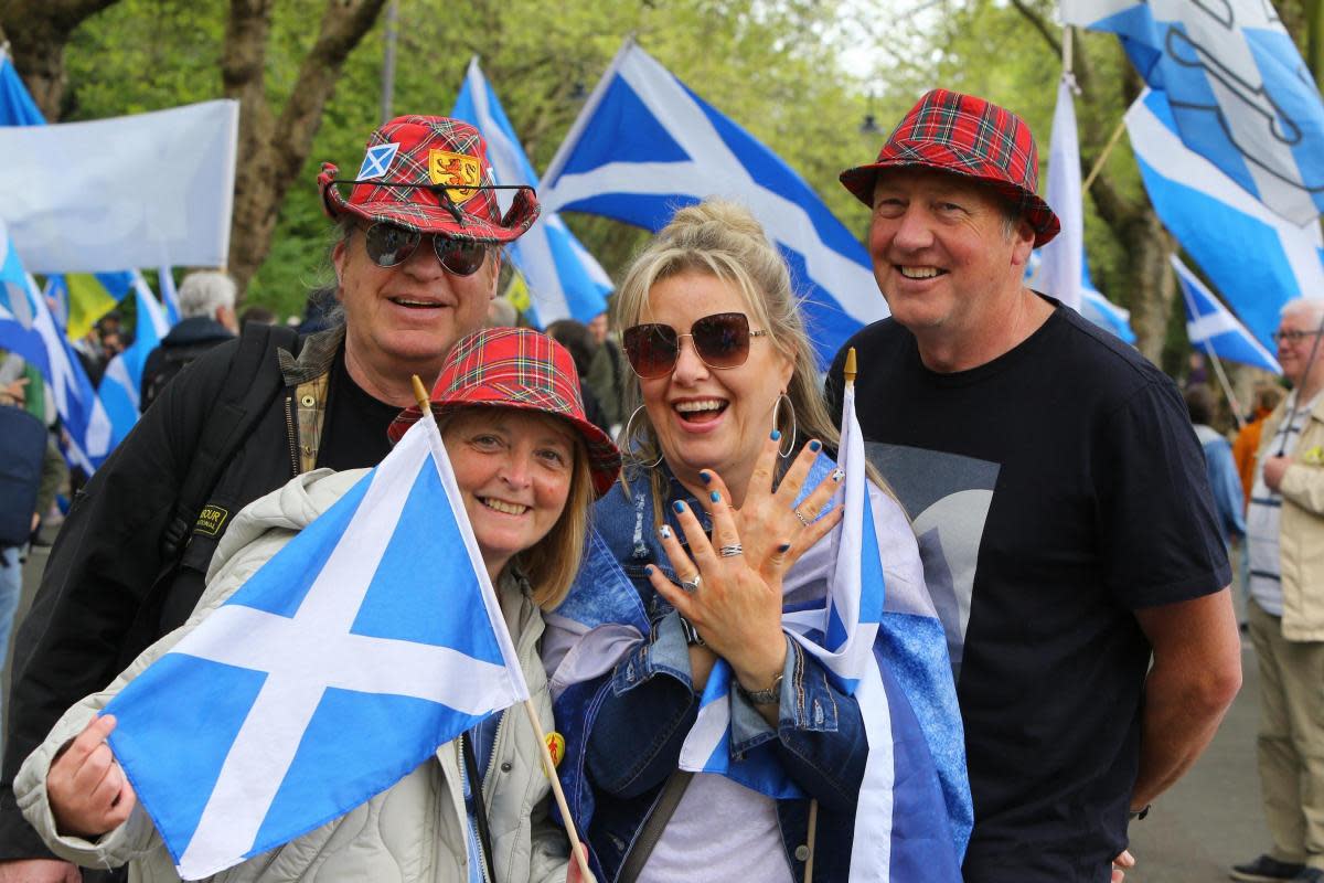 Independence supporters at the All Under One Banner march in Glasgow 2022 <i>(Image: NQ)</i>