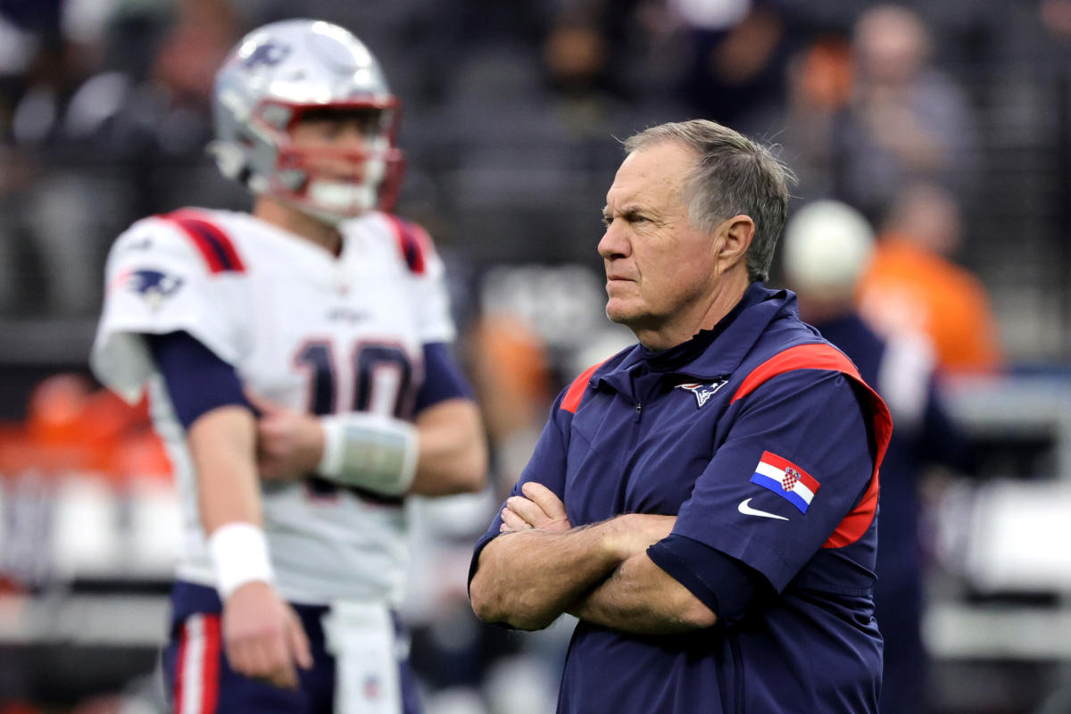 Report: Mac Jones went behind Bill Belichick's back for help with  struggling offense