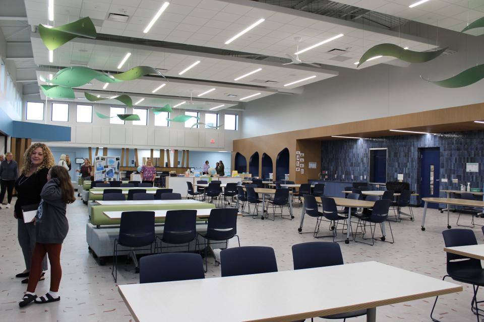 The cafeteria at Forest Glen Elementary was renovated and now has movable furniture and booths.
