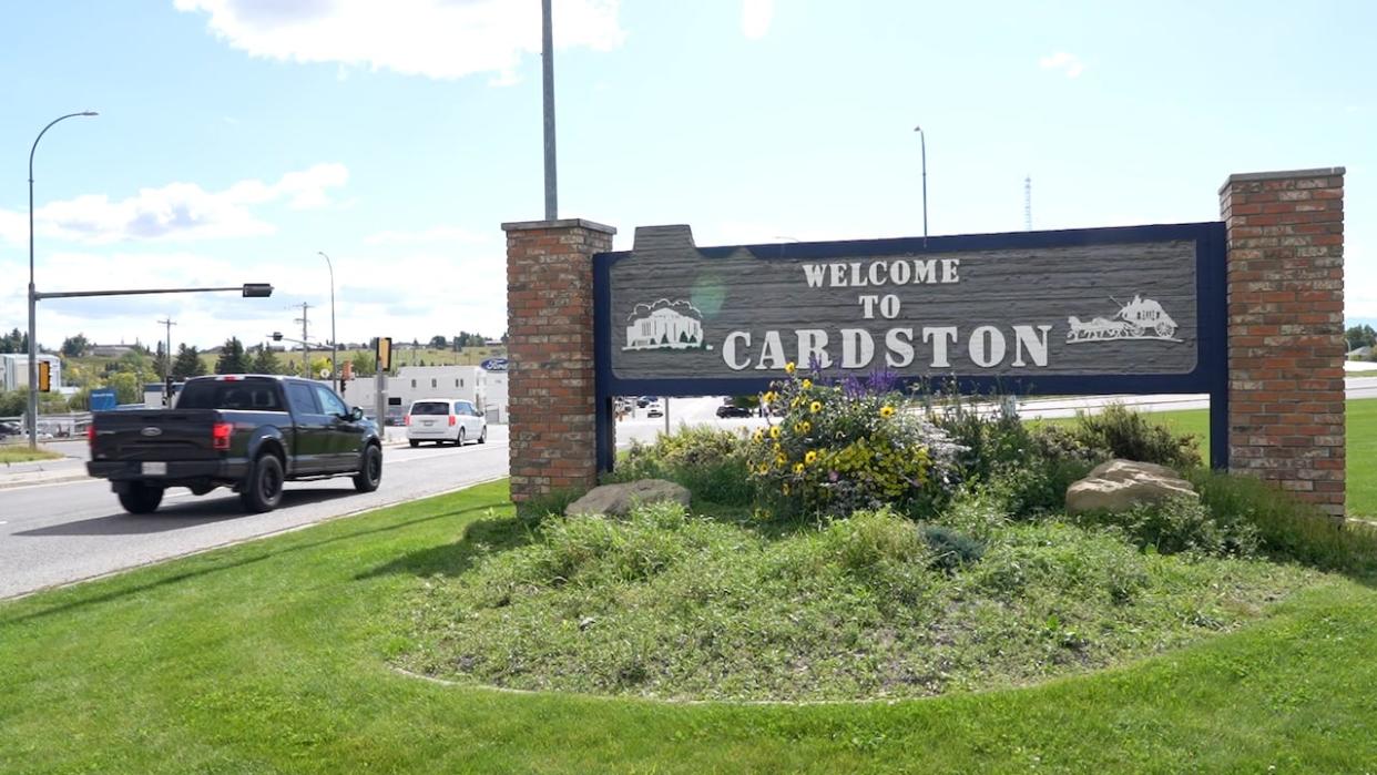 The heavily Mormon town of Cardston in southwestern Alberta will allow alcohol to be served for the first time in over 100 years. Town council voted Tuesday in favour of a bylaw that allows sit-down restaurants and recreational facilities to apply for permits to serve alcohol on site.  (Ose Irete/CBC - image credit)